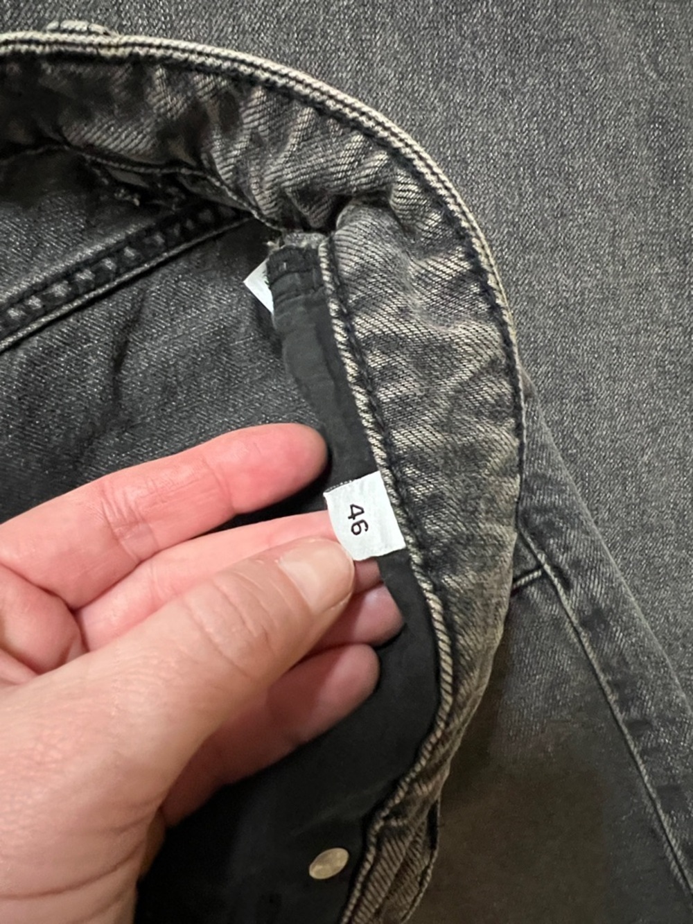 Women's Black Straight-Leg Jeans - Picture 4 of 9